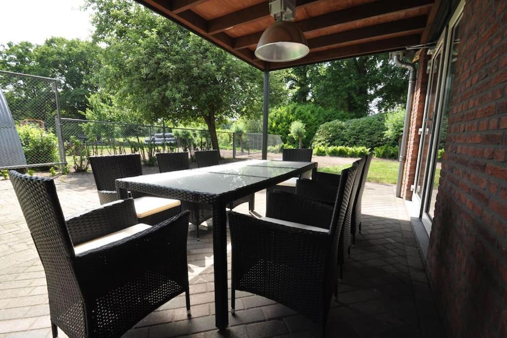 Vakantiewoning Nabij Toverland Griendtsveen Exteriör bild